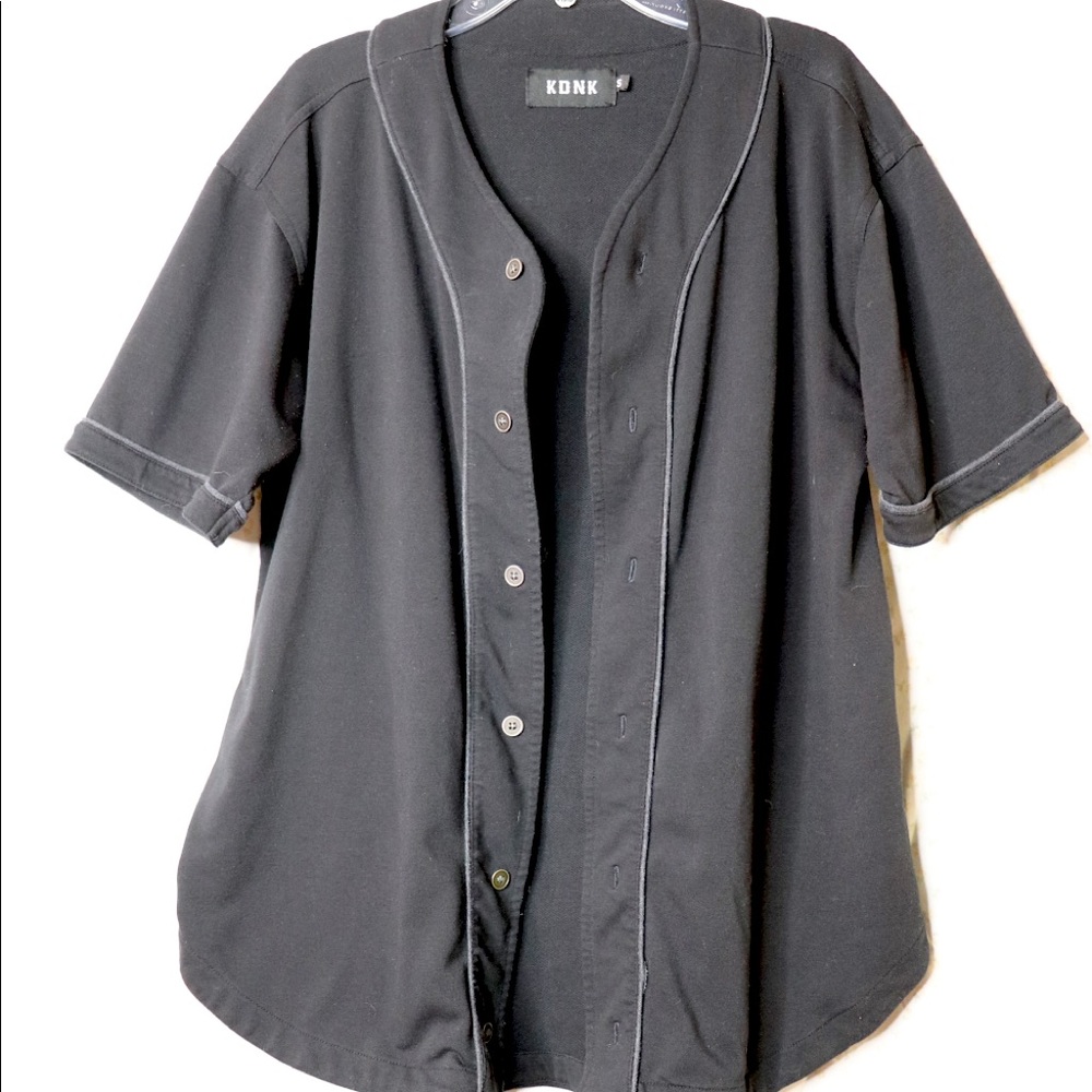 Black Baseball-Style Button-Up Shirt - Picture 1 of 4